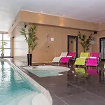 فندق وسبا إيدين كان