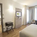 وسبا إيدين فندق 4*