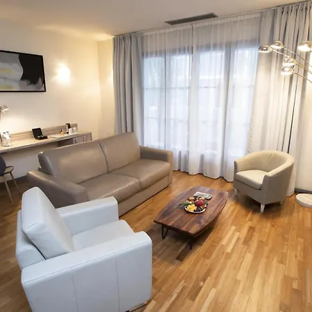 Eden & Hotell 4*